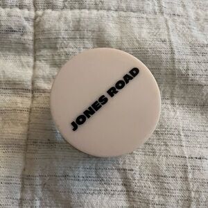 Jones Road just a sec eyeshadow swatched once